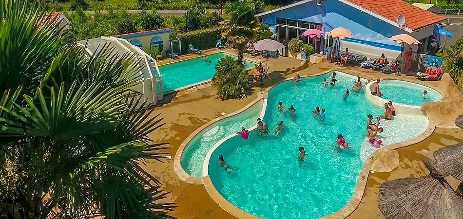 Entre une auberge et un camping, que choisir pour mieux explorer Biscarrosse ?